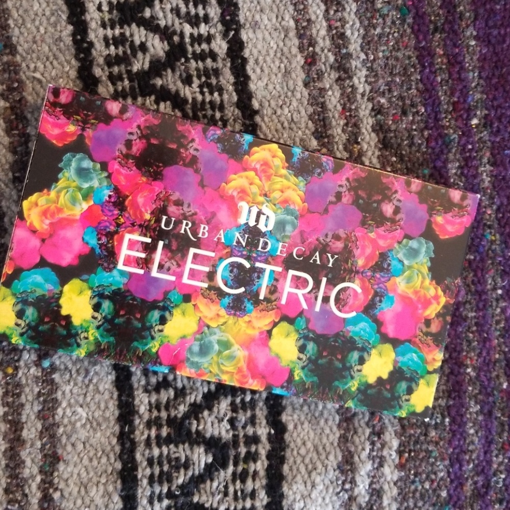 Urban Decay Electric Eyeshadow Palette